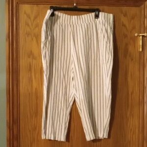 Women's Land & Sea Gauze Capris